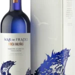 Мар де Фрадес Финка Валиньяс Альбариньо Атлантико Крианса Собре Лиас 2016 в п/у (Mar de Frades Finca Valiñas Albariño Atlantico Crianza Sobre Lías 2016 in g/b)