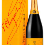 Вдова Клико Понсардин в п/у (Veuve Clicquot Brut in g/b) Вдова Клико Понсардин в п/у (Veuve Clicquot Brut in g/b)