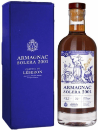 Шато де Леберон Арманьяк Солера 2001 в п/у (Château de Léberon Armagnac Solera 2001 in g/b) Шато де Леберон Арманьяк Солера 2001 в п/у (Château de Léberon Armagnac Solera 2001 in g/b)