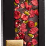 chocoMe Горький шоколад со съедобным золотом, кусочками вишни, фисташками Бронте, лепестками розы